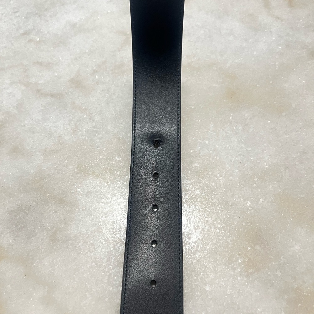Gucci Black Belt with Gold Accent - Picture 3 of 5